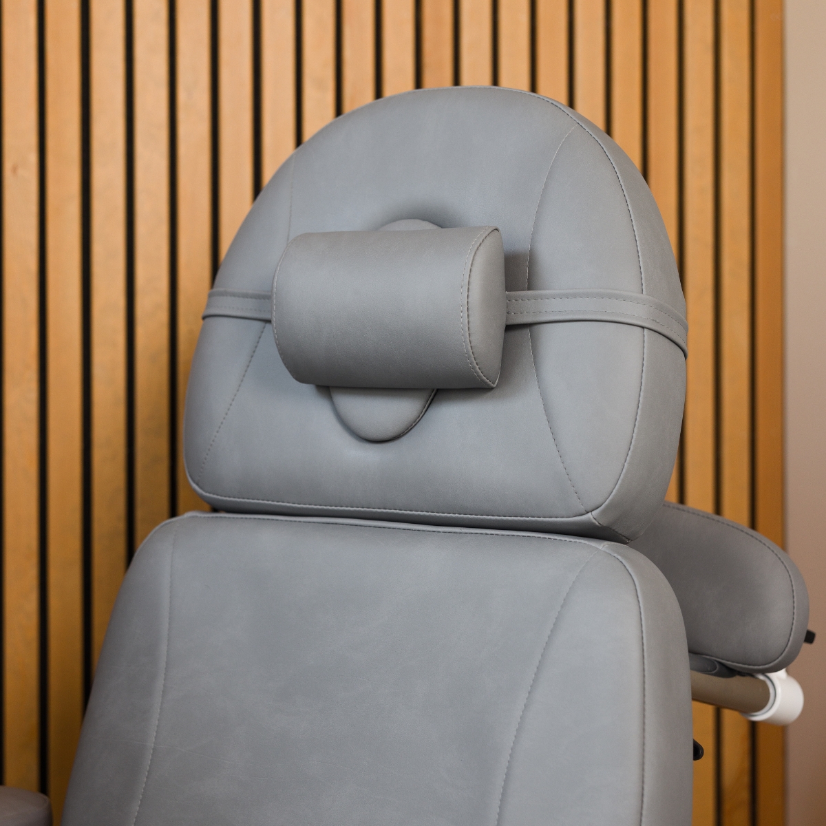Fysioline Beauty Chair kaelapadi view 2