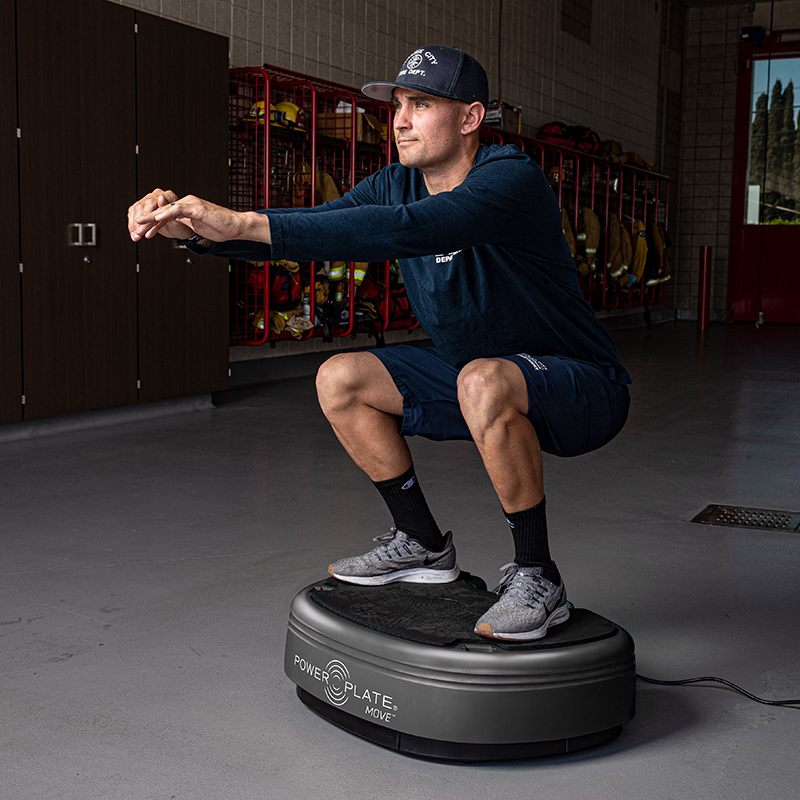 Power Plate Move Titanium view 2