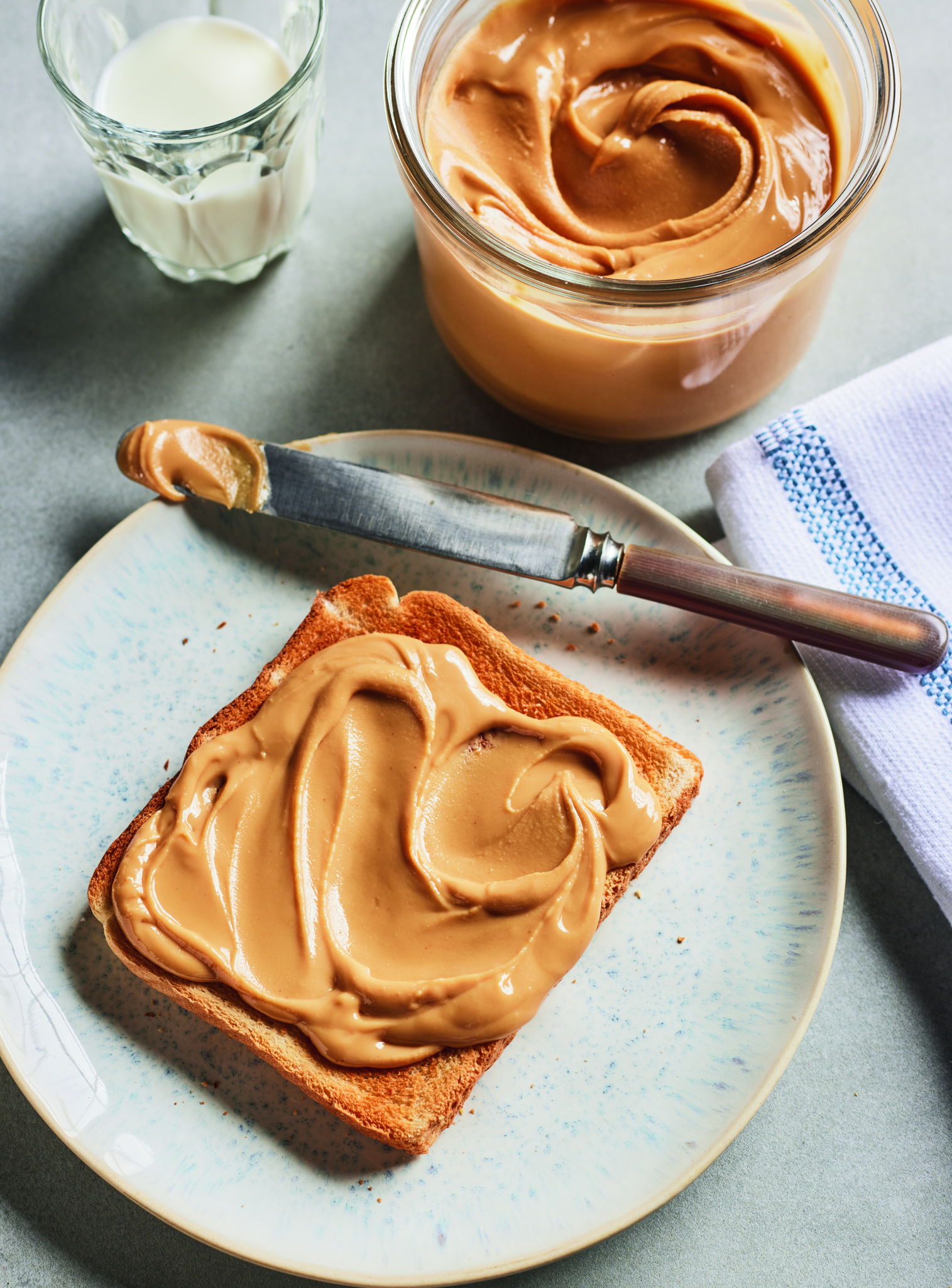Fit n Food Smooth Peanut Butter 1kg — Spread view 2