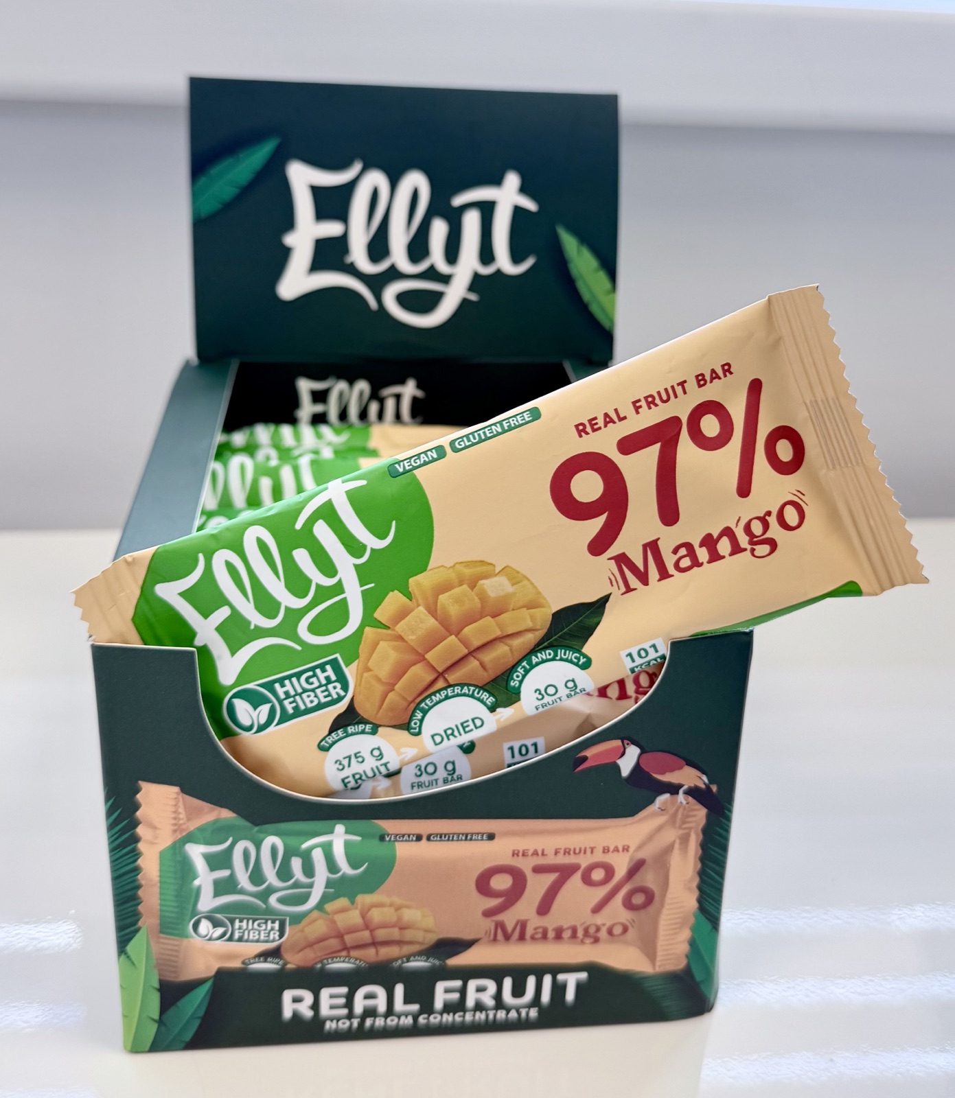 97% mango puuviljabatoon 30g — Mango — Bar view 2